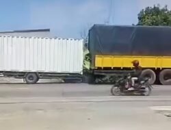 Kecelakaan Mobil Boks dengan Truk di Kayu Aro Solok, 1 Orang Meninggal